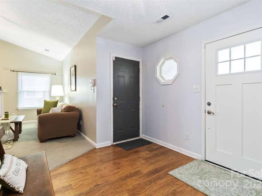 3004 Walsingham Court, Matthews, NC 28105.  MLS# CAR4273424, YatesRealty ID 33635. 