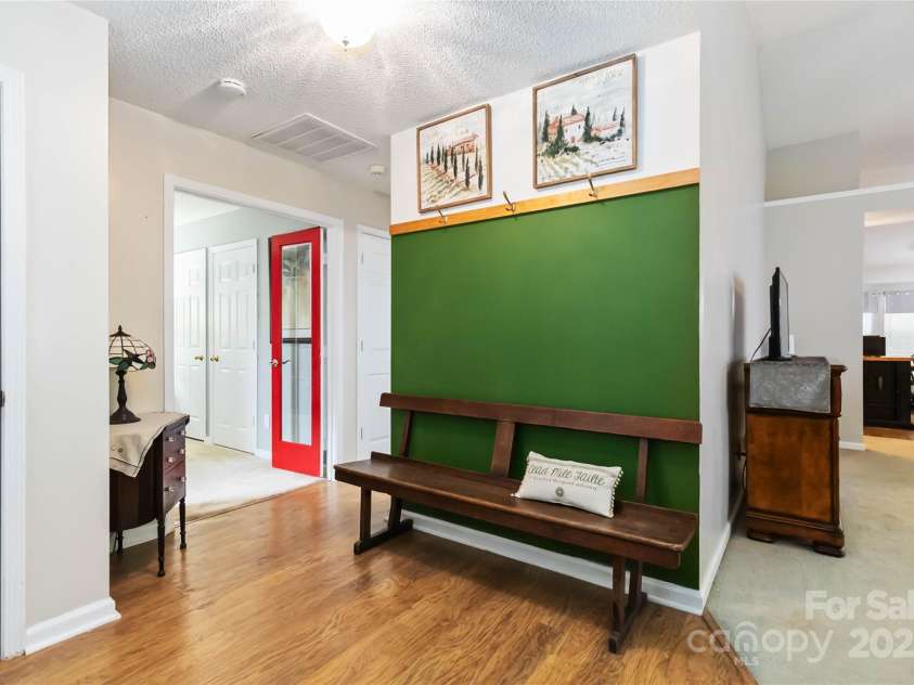 3004 Walsingham Court, Matthews, NC 28105.  MLS# CAR4273424, YatesRealty ID 33635. 