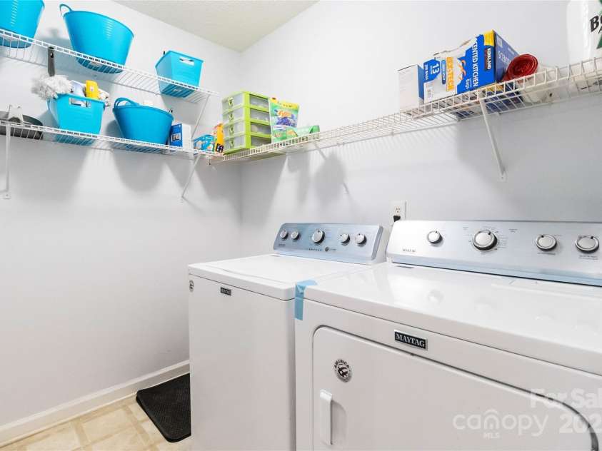 3004 Walsingham Court, Matthews, NC 28105.  MLS# CAR4273424, YatesRealty ID 33635. 