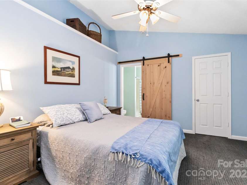 3004 Walsingham Court, Matthews, NC 28105.  MLS# CAR4273424, YatesRealty ID 33635. 