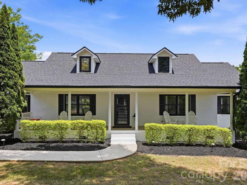 49435 River Run Road, Albemarle, NC 28001.  MLS# CAR4394861, YatesRealty ID 33635. 