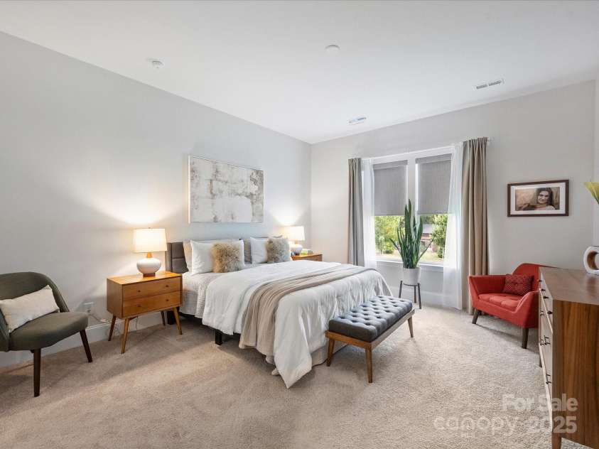 13627 Tranquil Day Drive, Matthews, NC 28105.  MLS# CAR4285895, YatesRealty ID 33636. Primary Bedroom