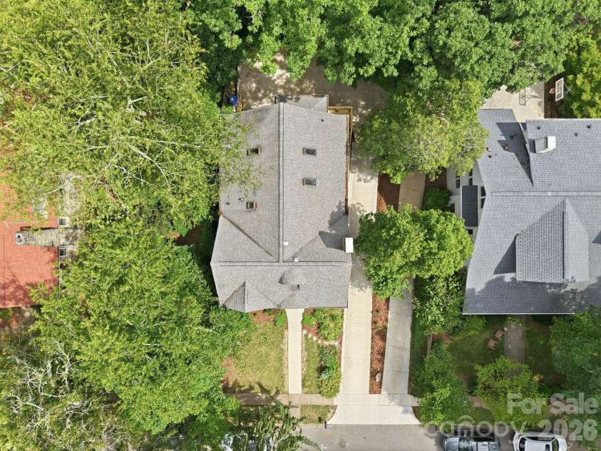 23 Warwick Place, Asheville, NC 28804.  MLS# CAR4394325, YatesRealty ID 33637. A view from overhead.