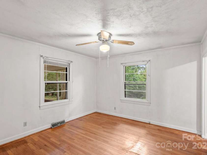 425 Old US 70 Highway, Salisbury, NC 28147.  MLS# CAR4288589, YatesRealty ID 33637. Primary Bedroom 1