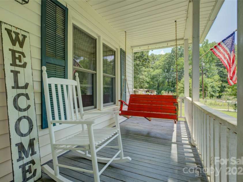 2111 Hodgin Street, Gastonia, NC 28056.  MLS# CAR4289182, YatesRealty ID 33638. 