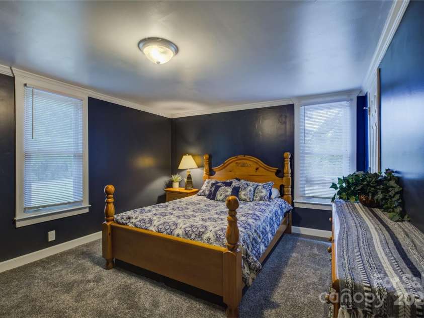 2111 Hodgin Street, Gastonia, NC 28056.  MLS# CAR4289182, YatesRealty ID 33638. 