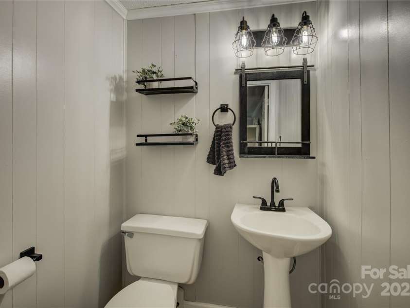 2111 Hodgin Street, Gastonia, NC 28056.  MLS# CAR4289182, YatesRealty ID 33638. Half bath upstairs