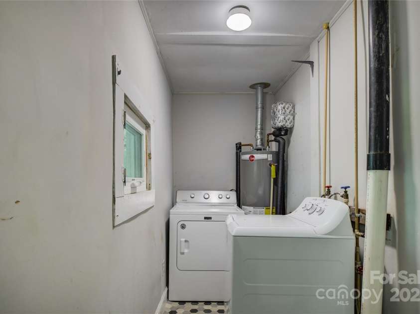 2111 Hodgin Street, Gastonia, NC 28056.  MLS# CAR4289182, YatesRealty ID 33638. Laundry area