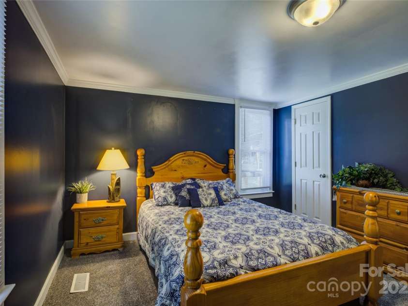 2111 Hodgin Street, Gastonia, NC 28056.  MLS# CAR4289182, YatesRealty ID 33638. Main floor Bedroom 1