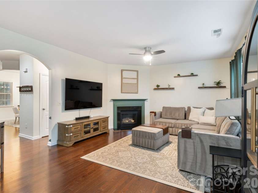 7119 Hermiston Street, Charlotte, NC 28273.  MLS# CAR4395930, YatesRealty ID 33639. 