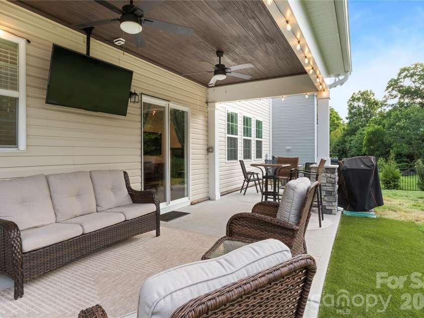 7119 Hermiston Street, Charlotte, NC 28273.  MLS# CAR4395930, YatesRealty ID 33639. 