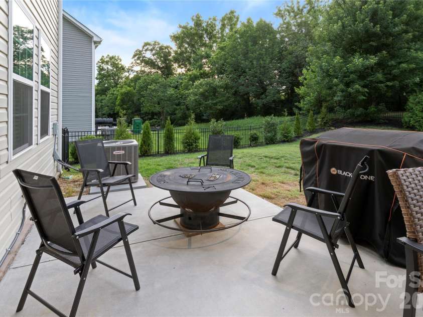 7119 Hermiston Street, Charlotte, NC 28273.  MLS# CAR4395930, YatesRealty ID 33639. 