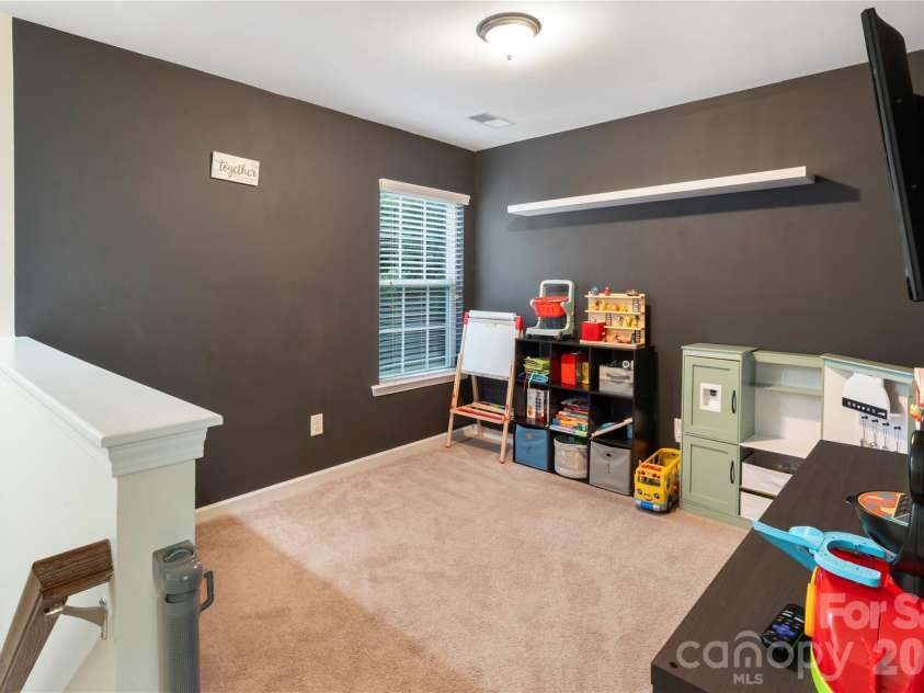 7119 Hermiston Street, Charlotte, NC 28273.  MLS# CAR4395930, YatesRealty ID 33639. 