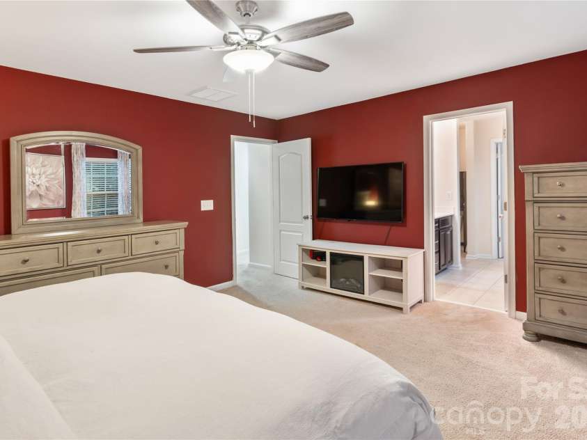 7119 Hermiston Street, Charlotte, NC 28273.  MLS# CAR4395930, YatesRealty ID 33639. 