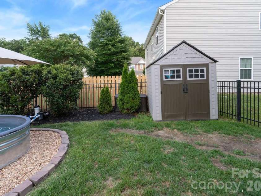 7119 Hermiston Street, Charlotte, NC 28273.  MLS# CAR4395930, YatesRealty ID 33639. 