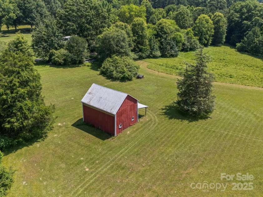 2150 Kingsburry Road, York, SC 29745.  MLS# CAR4291228, YatesRealty ID 33640. 