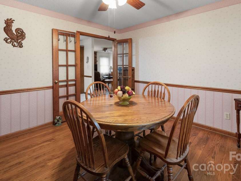 2150 Kingsburry Road, York, SC 29745.  MLS# CAR4291228, YatesRealty ID 33640. 