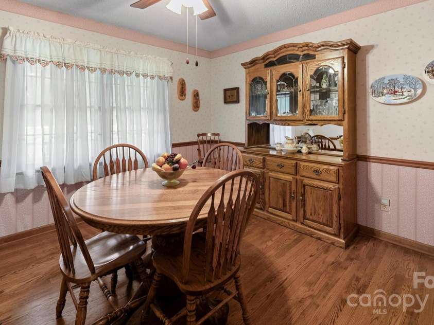 2150 Kingsburry Road, York, SC 29745.  MLS# CAR4291228, YatesRealty ID 33640. 