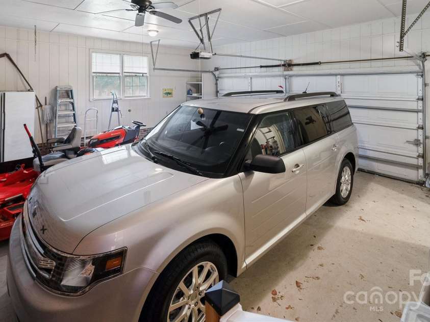 2150 Kingsburry Road, York, SC 29745.  MLS# CAR4291228, YatesRealty ID 33640. 