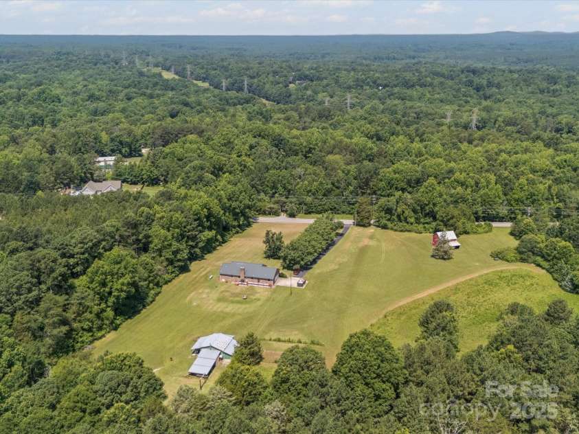 2150 Kingsburry Road, York, SC 29745.  MLS# CAR4291228, YatesRealty ID 33640. 