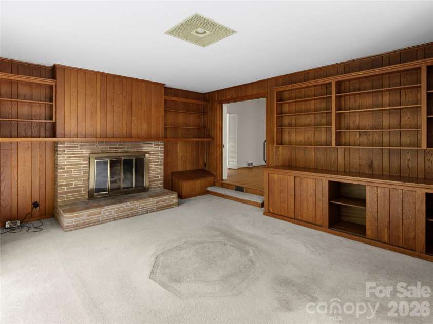 5 Normandy Road, Asheville, NC 28803.  MLS# CAR4397239, YatesRealty ID 33640. 