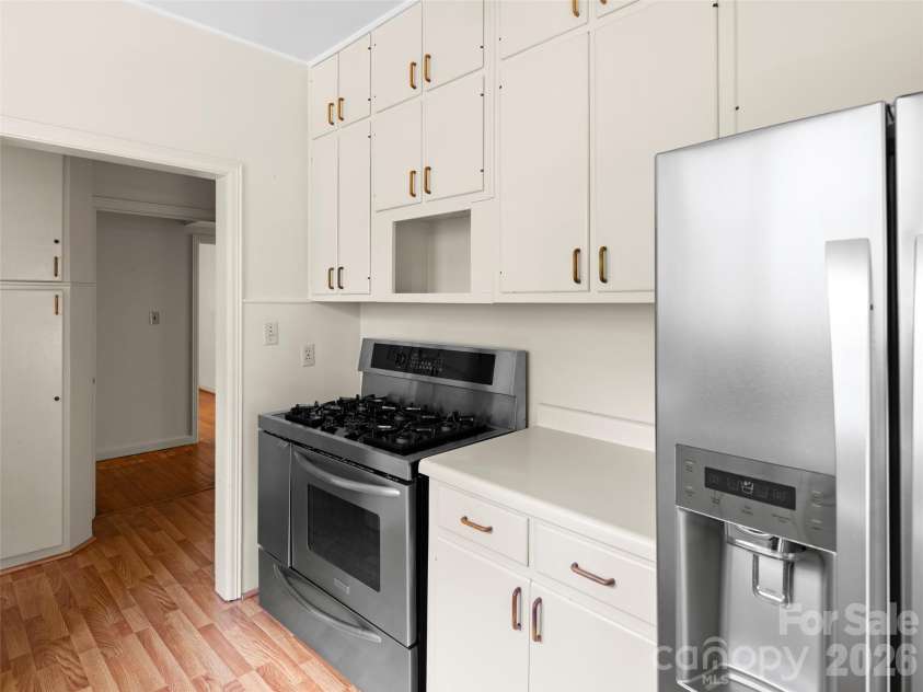 5 Normandy Road, Asheville, NC 28803.  MLS# CAR4397239, YatesRealty ID 33640. 