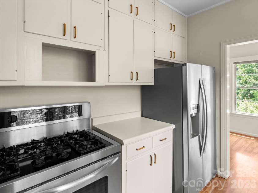 5 Normandy Road, Asheville, NC 28803.  MLS# CAR4397239, YatesRealty ID 33640. 