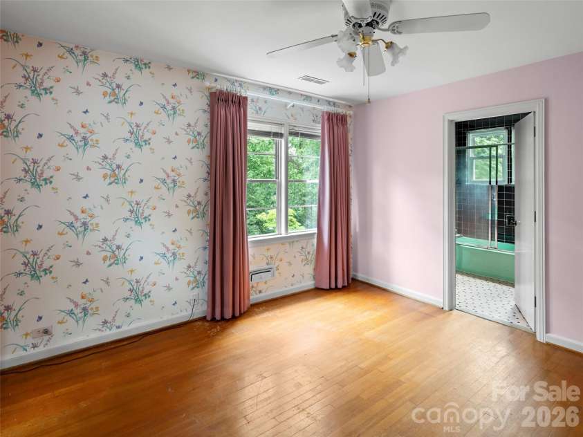 5 Normandy Road, Asheville, NC 28803.  MLS# CAR4397239, YatesRealty ID 33640. 