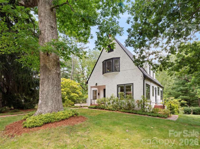 5 Normandy Road, Asheville, NC 28803.  MLS# CAR4397239, YatesRealty ID 33640. 