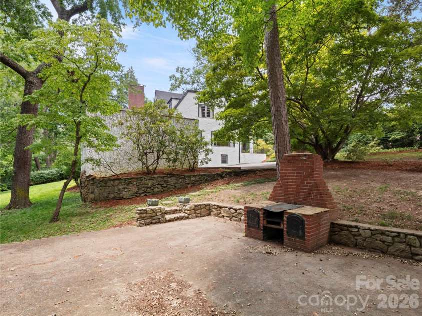 5 Normandy Road, Asheville, NC 28803.  MLS# CAR4397239, YatesRealty ID 33640. 