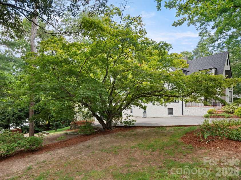 5 Normandy Road, Asheville, NC 28803.  MLS# CAR4397239, YatesRealty ID 33640. 