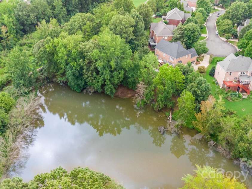 952 Hickory Stick Drive, Fort Mill, SC 29715.  MLS# CAR4288390, YatesRealty ID 33641. 