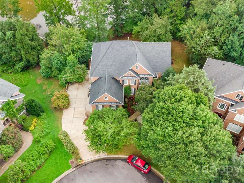952 Hickory Stick Drive, Fort Mill, SC 29715.  MLS# CAR4288390, YatesRealty ID 33641. 