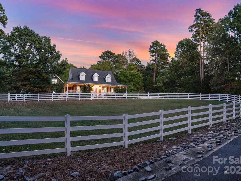 406 Duck Creek Lane, Indian Trail, NC 28079.  MLS# CAR4292880, YatesRealty ID 33642. 