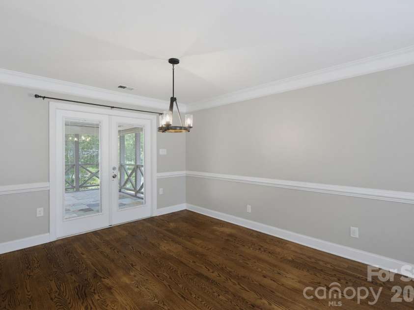 6632 Elmstone Drive, Charlotte, NC 28277.  MLS# CAR4397020, YatesRealty ID 33642. 