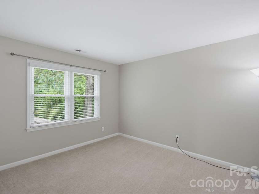 6632 Elmstone Drive, Charlotte, NC 28277.  MLS# CAR4397020, YatesRealty ID 33642. 