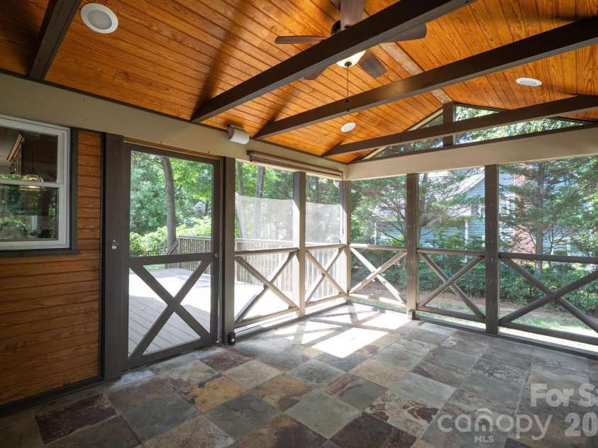 6632 Elmstone Drive, Charlotte, NC 28277.  MLS# CAR4397020, YatesRealty ID 33642. 