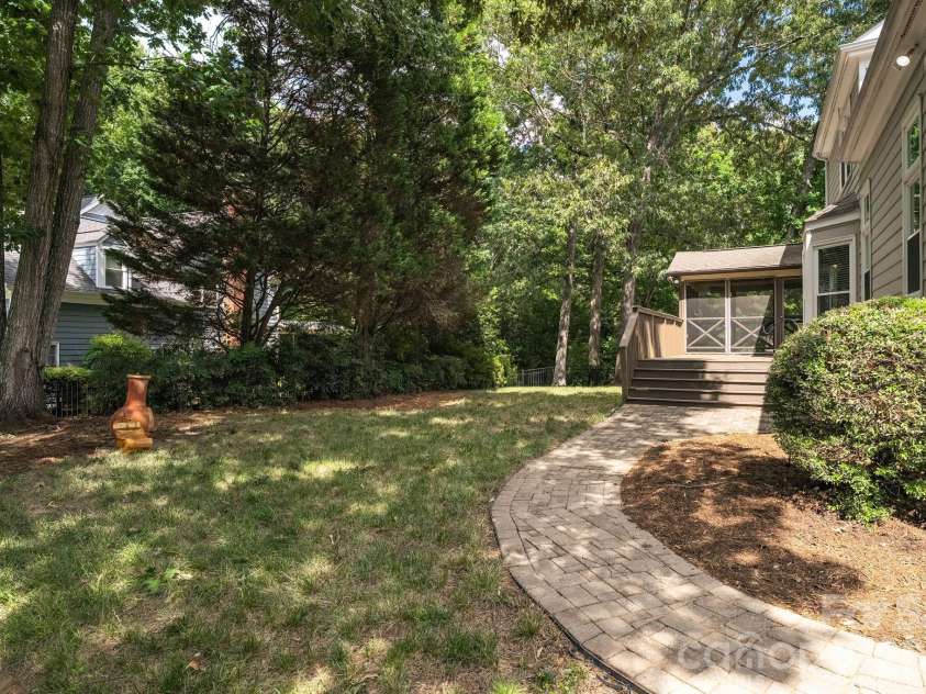 6632 Elmstone Drive, Charlotte, NC 28277.  MLS# CAR4397020, YatesRealty ID 33642. 