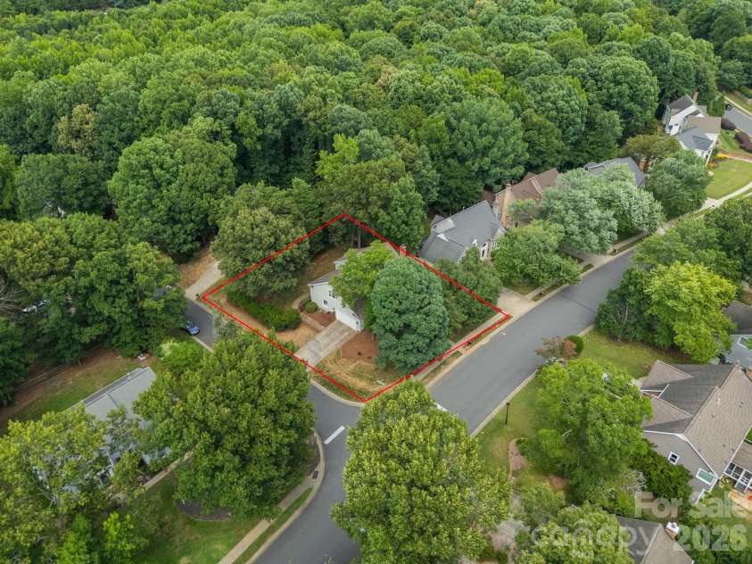 6632 Elmstone Drive, Charlotte, NC 28277.  MLS# CAR4397020, YatesRealty ID 33642. 