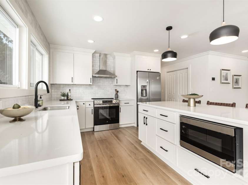 230 River Loop Road, Belmont, NC 28012.  MLS# CAR4293195, YatesRealty ID 33643. 