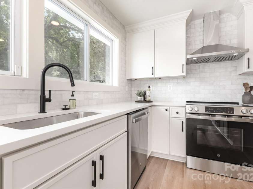 230 River Loop Road, Belmont, NC 28012.  MLS# CAR4293195, YatesRealty ID 33643. 