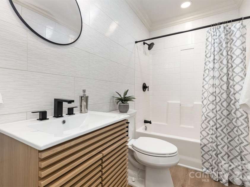 230 River Loop Road, Belmont, NC 28012.  MLS# CAR4293195, YatesRealty ID 33643. 