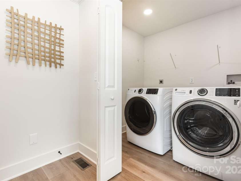 230 River Loop Road, Belmont, NC 28012.  MLS# CAR4293195, YatesRealty ID 33643. 