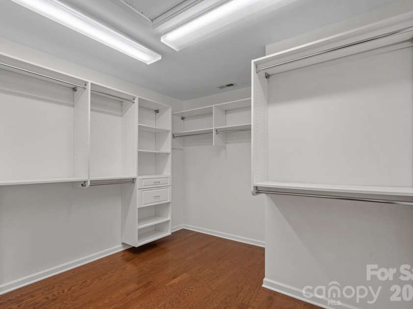 1809 Royal Gorge Avenue, Charlotte, NC 28210.  MLS# CAR4394316, YatesRealty ID 33644. 