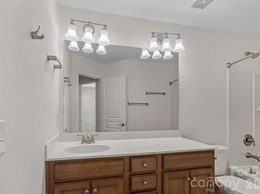1809 Royal Gorge Avenue, Charlotte, NC 28210.  MLS# CAR4394316, YatesRealty ID 33644. 