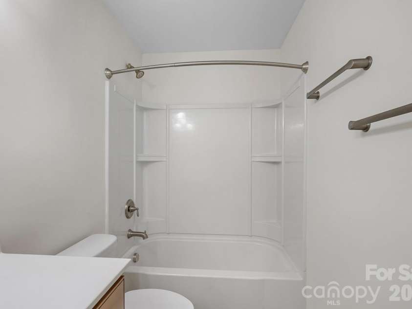 1809 Royal Gorge Avenue, Charlotte, NC 28210.  MLS# CAR4394316, YatesRealty ID 33644. 