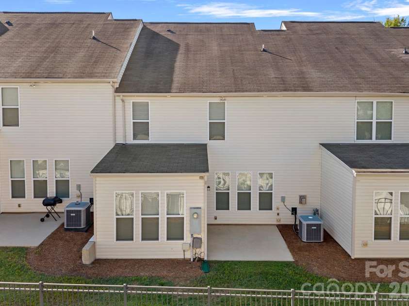 1809 Royal Gorge Avenue, Charlotte, NC 28210.  MLS# CAR4394316, YatesRealty ID 33644. 