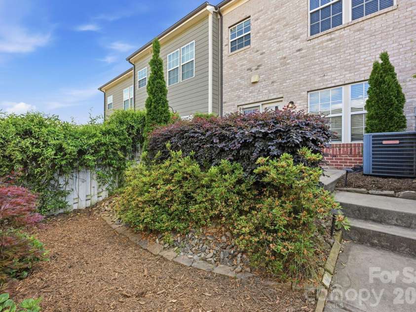 1353 Jacemans Way, Cornelius, NC 28031.  MLS# CAR4382389, YatesRealty ID 33645. BackYard