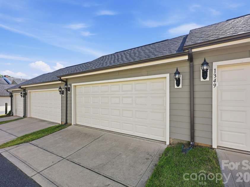 1353 Jacemans Way, Cornelius, NC 28031.  MLS# CAR4382389, YatesRealty ID 33645. Garage