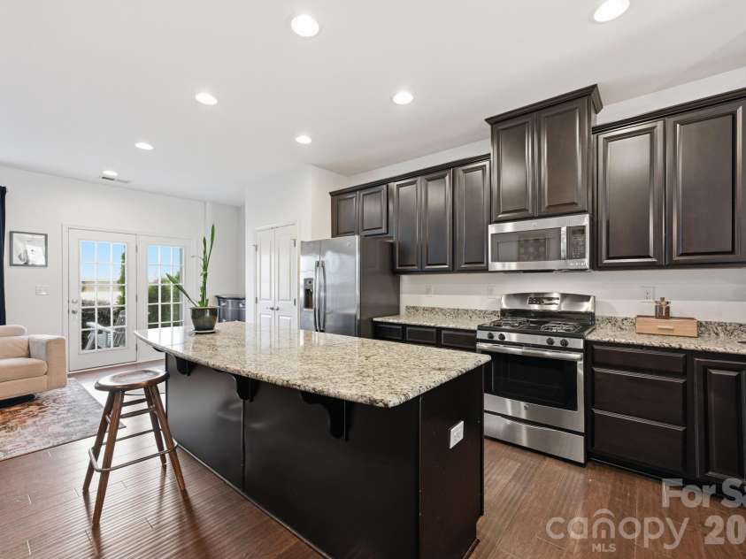 1353 Jacemans Way, Cornelius, NC 28031.  MLS# CAR4382389, YatesRealty ID 33645. Kitchen